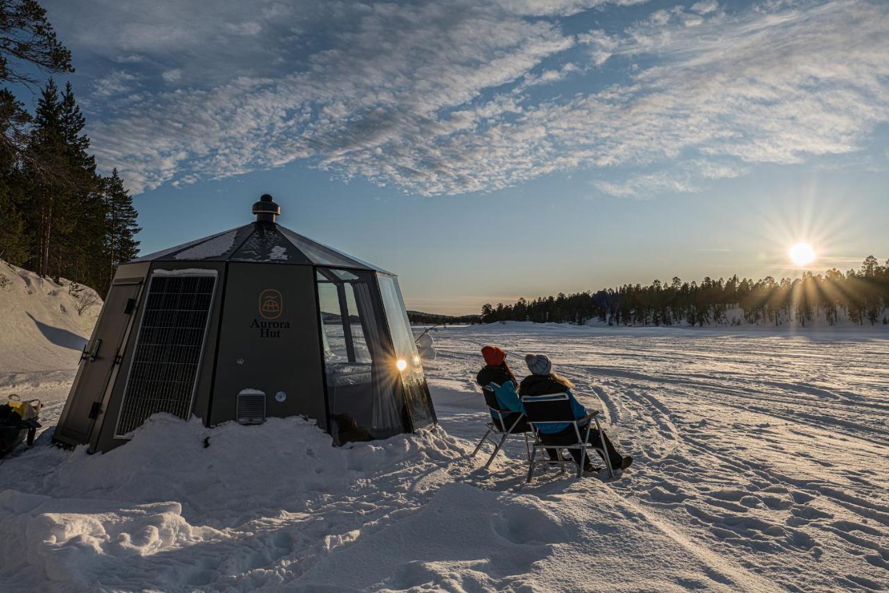 Aurora Igloo With Private Hot Tub By Invisible Forest Lodge Rovaniemi Exterior foto