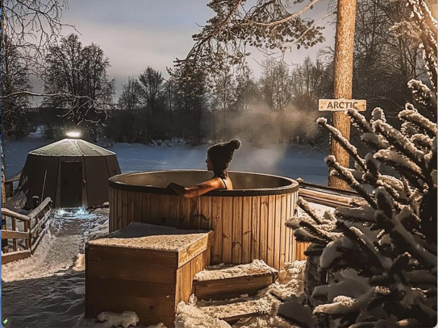 Aurora Igloo With Private Hot Tub By Invisible Forest Lodge Rovaniemi Exterior foto